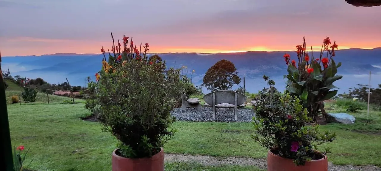 Poblado De Monte Alvernia קולומביה